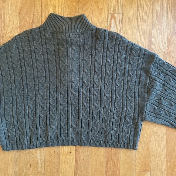 Garage Cropped Sweater - Picture 2 of 8